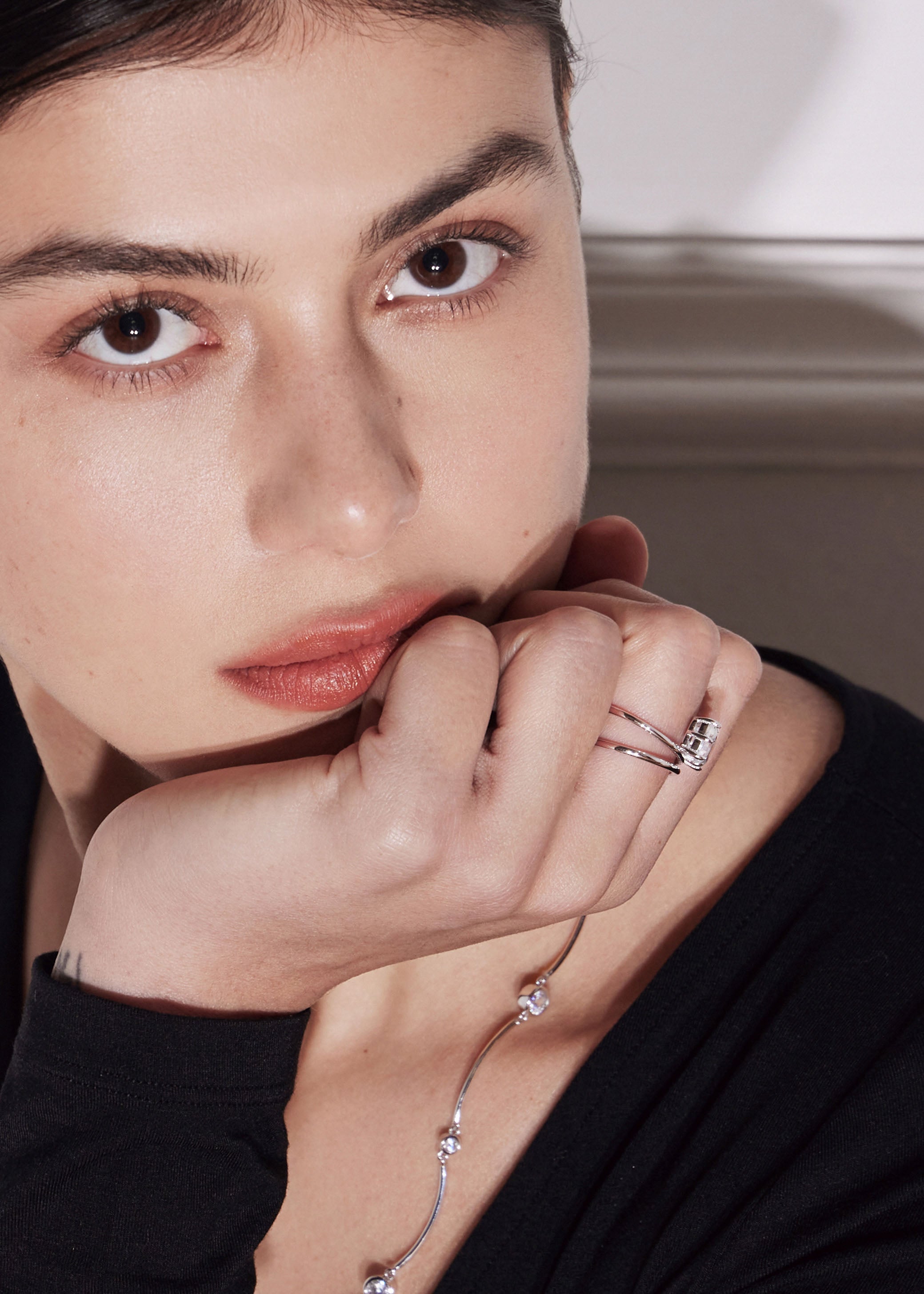 Serendipity Ring | Clear Topaz Edition