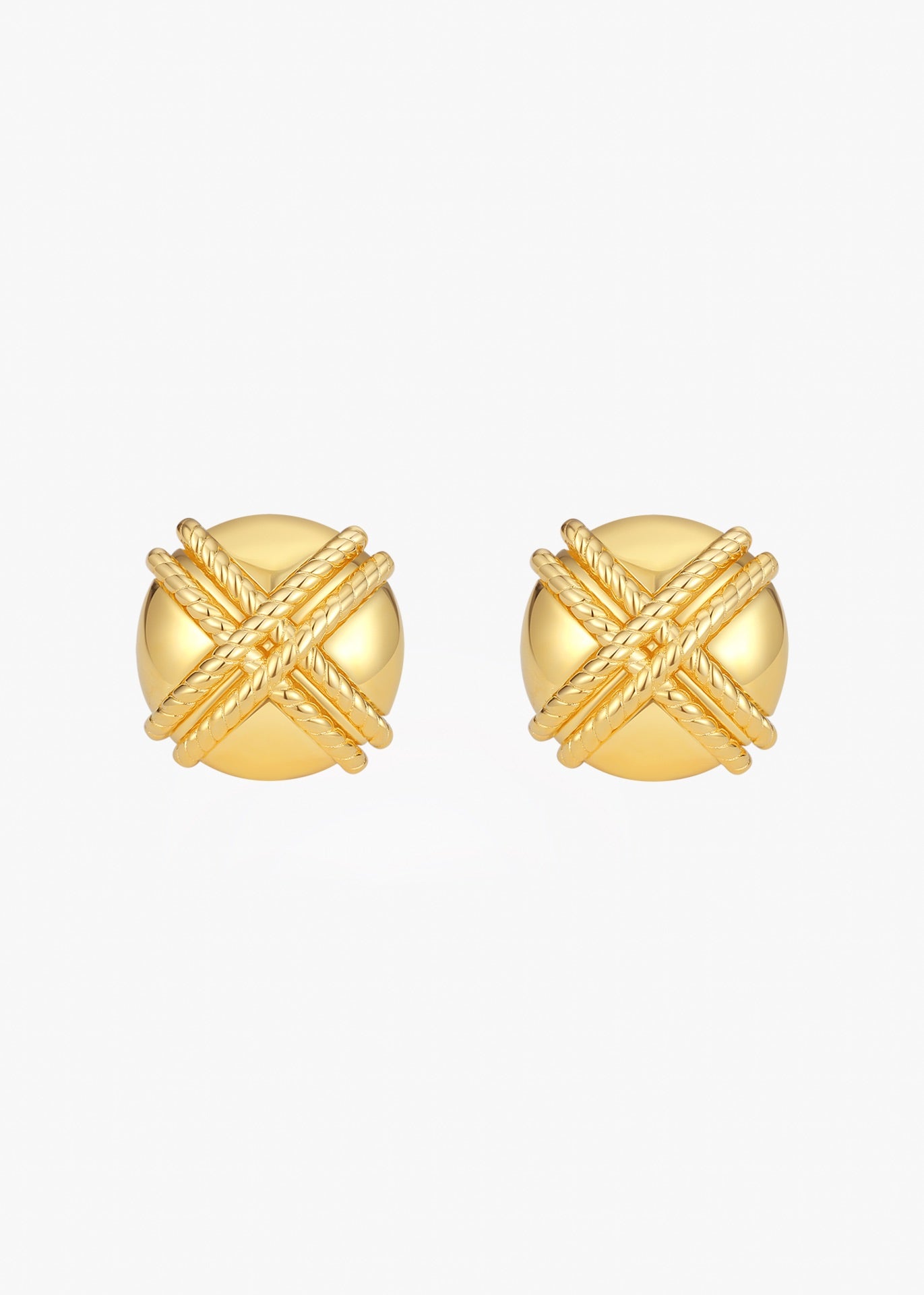 أقراط زر سترة التويد