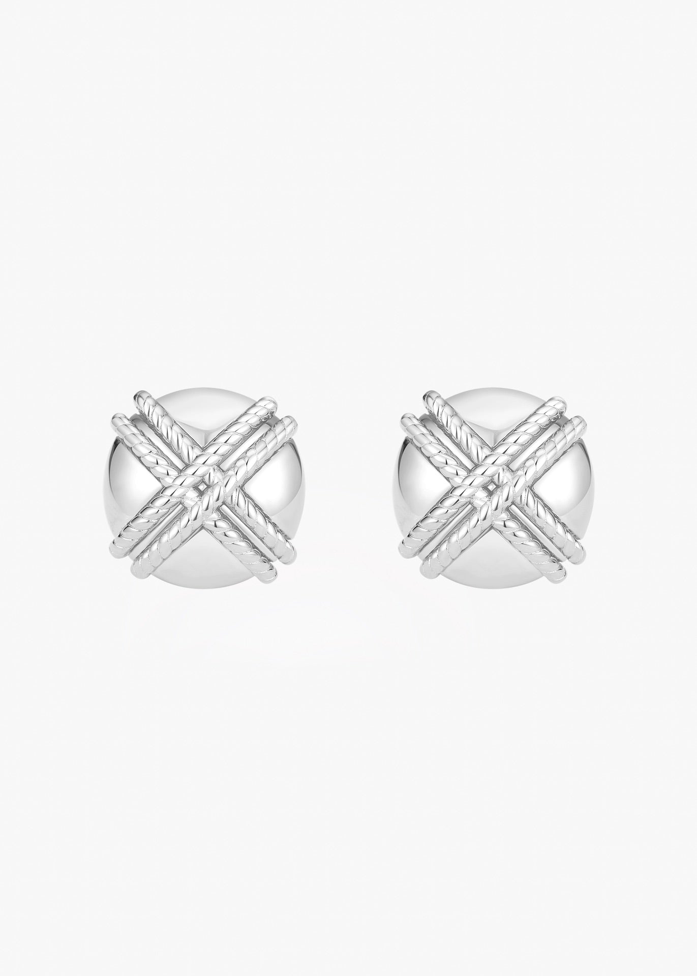 أقراط زر سترة التويد