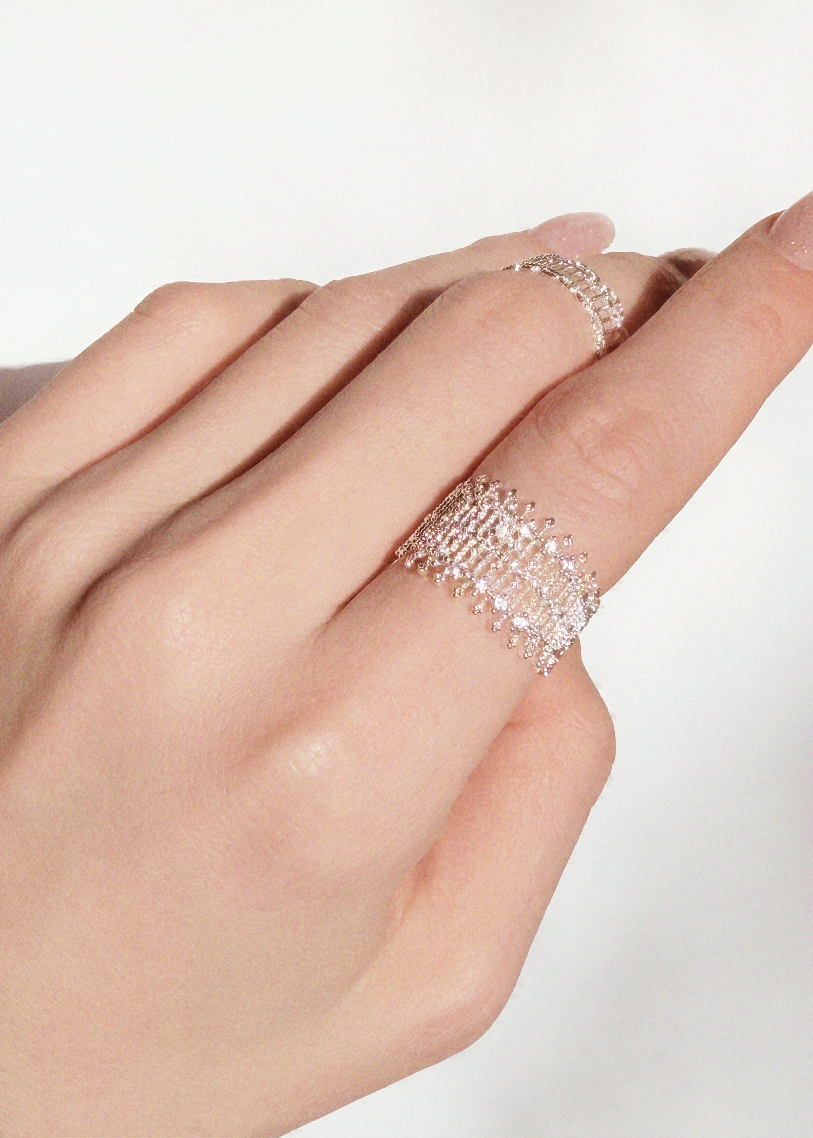「Close to Skin」Lace Veil Open Ring